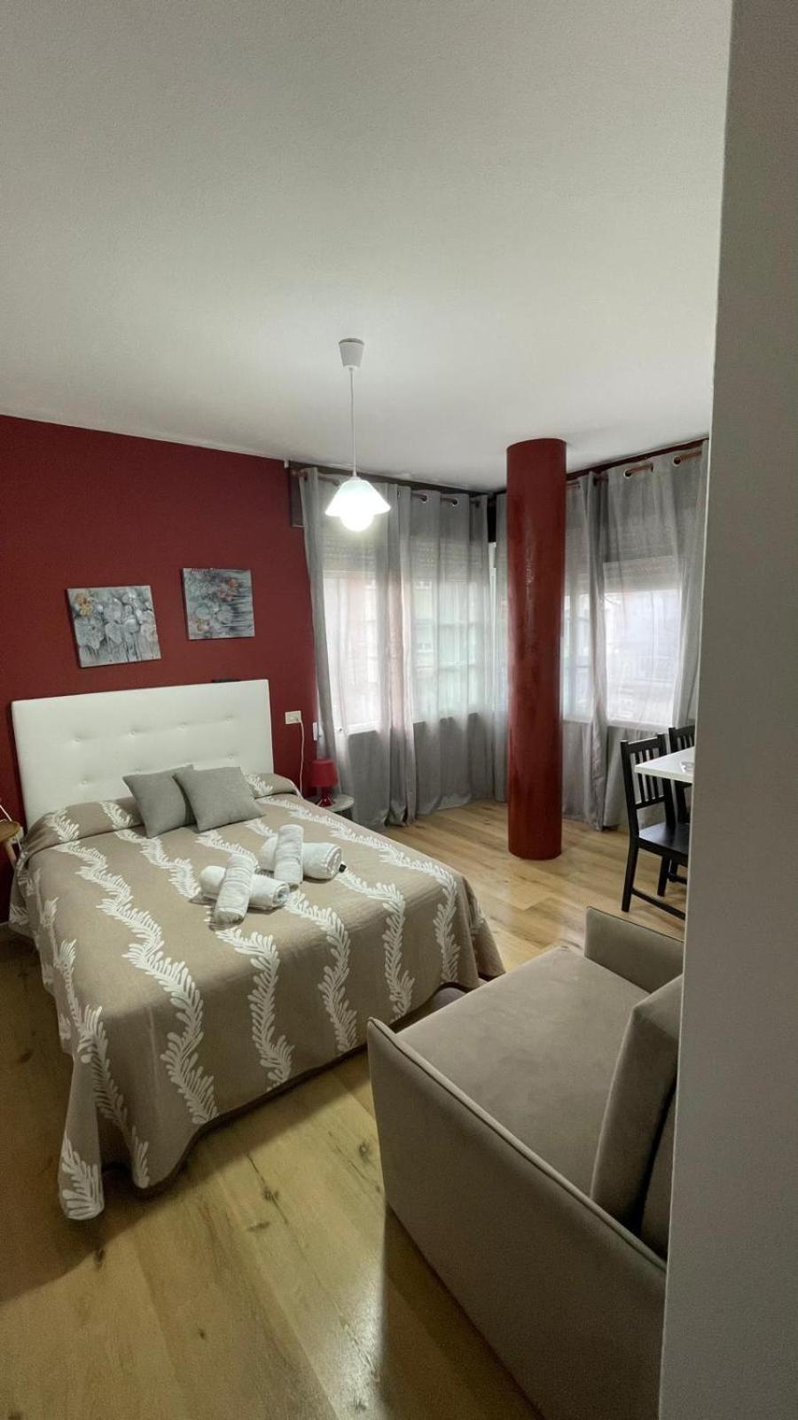 Hostal O Pincho Ponte Do Porto Екстер'єр фото